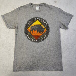 Yellowstone National Park T-Shirt Size Medium Grey Round Buffalo Logo